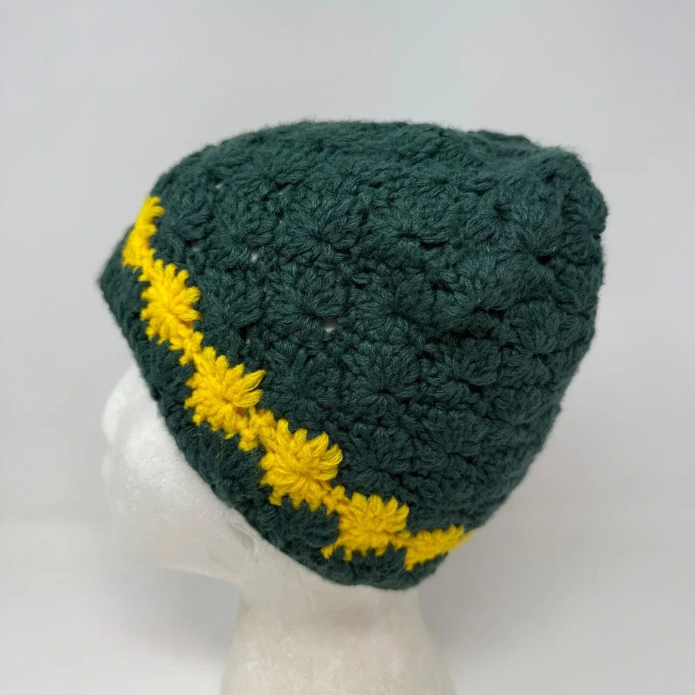 Nike Team Oregon Ducks‎ Crochet Beanie Green Yellow Floral Knit Hat F8RGP OSFM